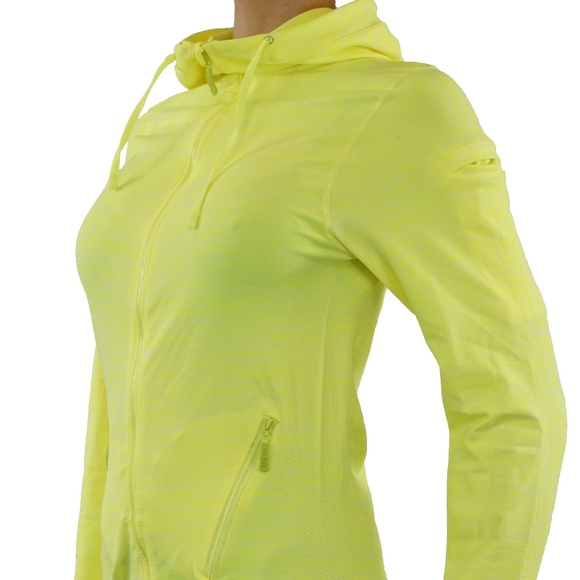 Yelete Tops - Hoodie with long sleeves and pockets vivid yellow